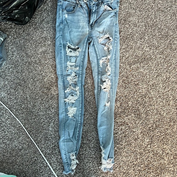 american eagle lightwash skinny jeans - Picture 1 of 2